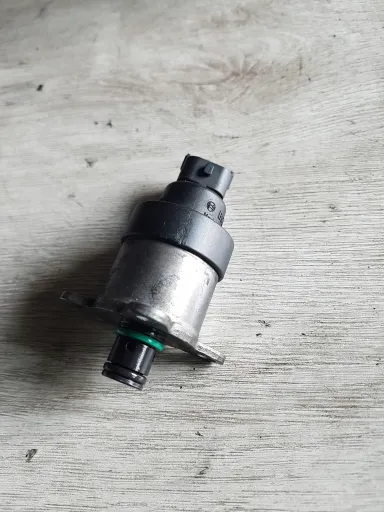 КЛАПАН РЕГУЛИРОВКИ ДАВЛЕНИЯ ТОПЛИВА MAN TGX TGS TGL TGM EURO 6 0928400737