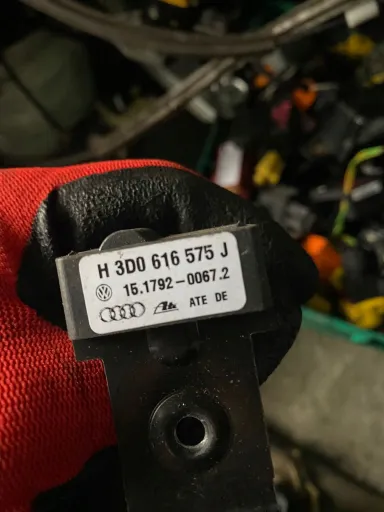 Датчик прискорення VW Audi Bentley 3D0616575J