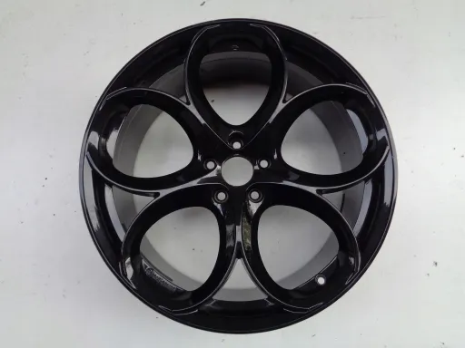 АЛЮМІНІЄВИЙ ДИСК ALFA ROMEO 8,5JX20 ET31 5X110